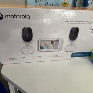 Motorola NEVER OPENED baby monitors
